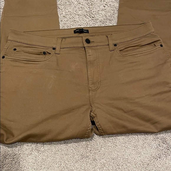 36x33 Banana Republic Men’s Khaki pants - Picture 3 of 8